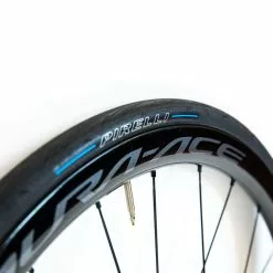 Shimano Dura-Ace C40 R9170 TL Clincher Wheelset - Disc Brake 25 Shimano Dura-Ace C40 R9170 TL Clincher Wheelset - Disc Brake -Cervelo Salg 8T1A0937