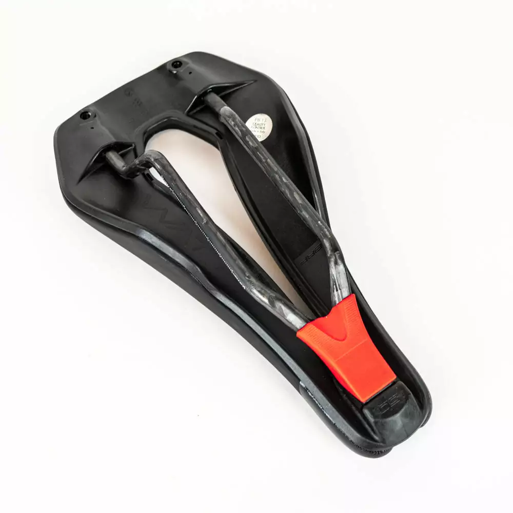 Selle Italia Superflow Watt - Carbon 4 Selle Italia Superflow Watt - Carbon - Billede 2