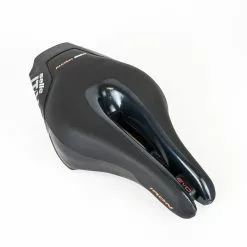 Selle Italia Iron Evo Superflow Saddle - Carbon Rails