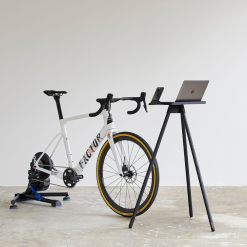 Tons Laptop Race Table + Holder Kit - Matt Black -Cervelo Salg Untitled 1000x1000px 2 fd435e38 87d6 461f a08d 4e34e4857c23